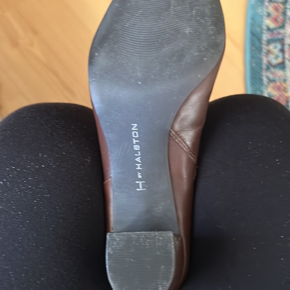 H by Halston Heeled Leather Boot like new Ladies 6 1/2 Medium Brown - Picture 3 of 5